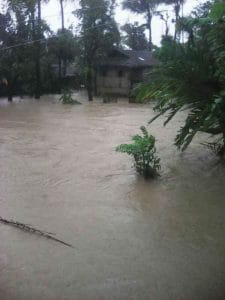 Read more about the article มมส. ร่วมช่วยเหลือผู้ประสบภัยน้ำท่วมในพม่า